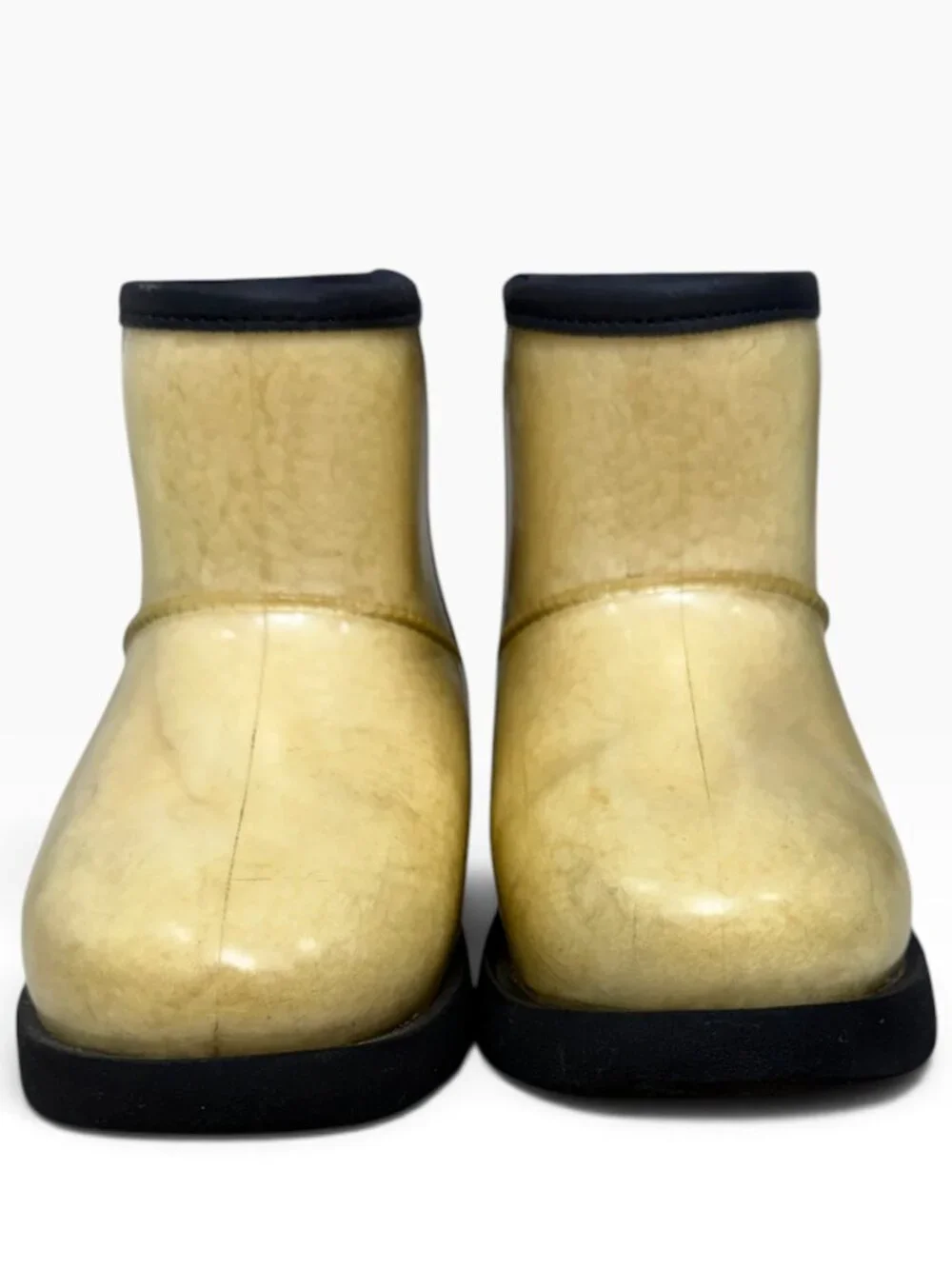 UGG Classic Clear Waterproof Mini Boots Winter Rain boots kids size 2.5 / 3